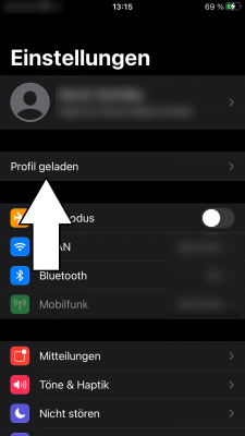 In den Einstellungen erscheint ganz oben die Menüoption "Profil geladen". Klicken Sie diesen Punkt an.